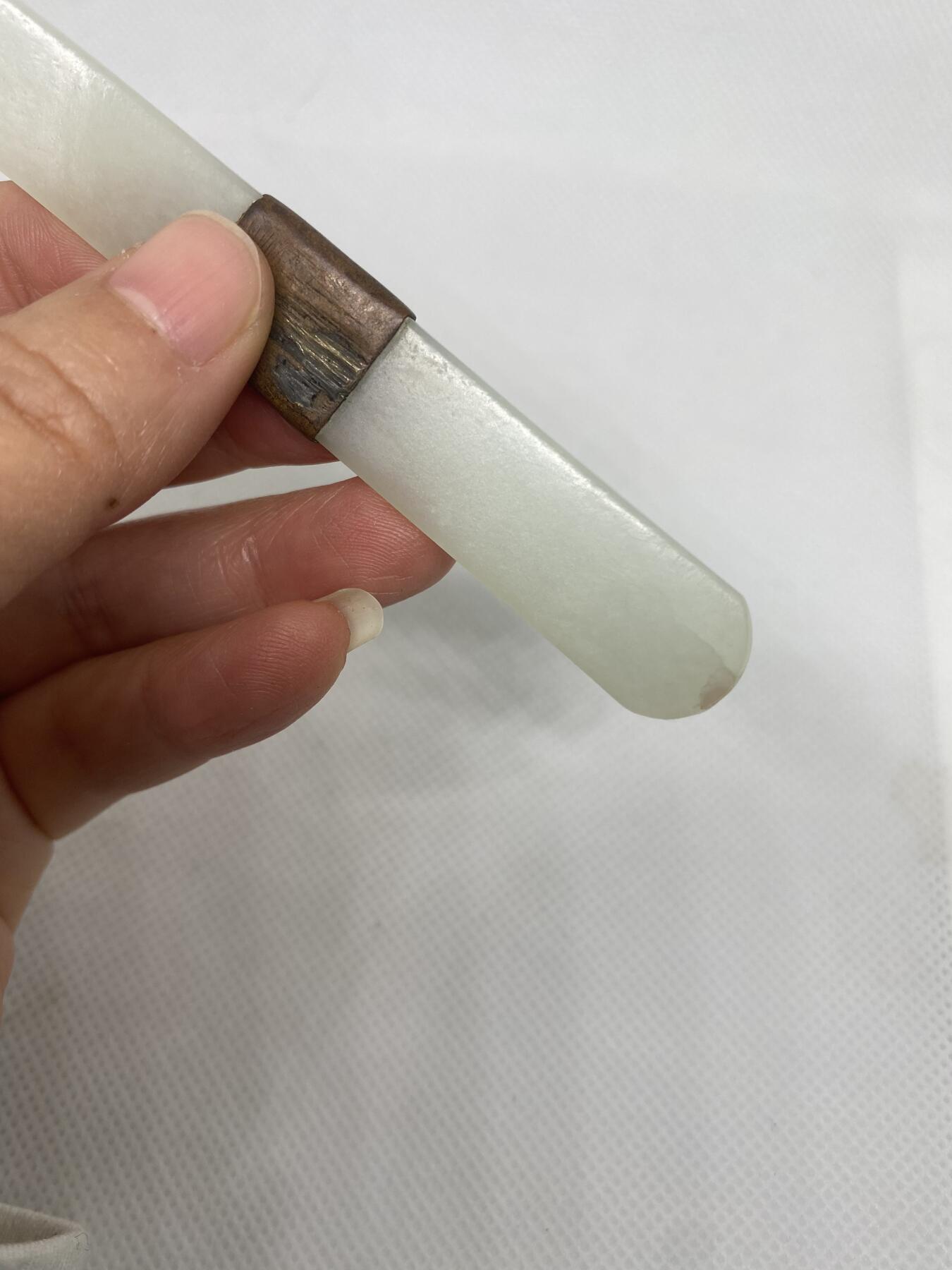 老和田玉簪子，尺寸10.7厘米，品相如图，500包快递
