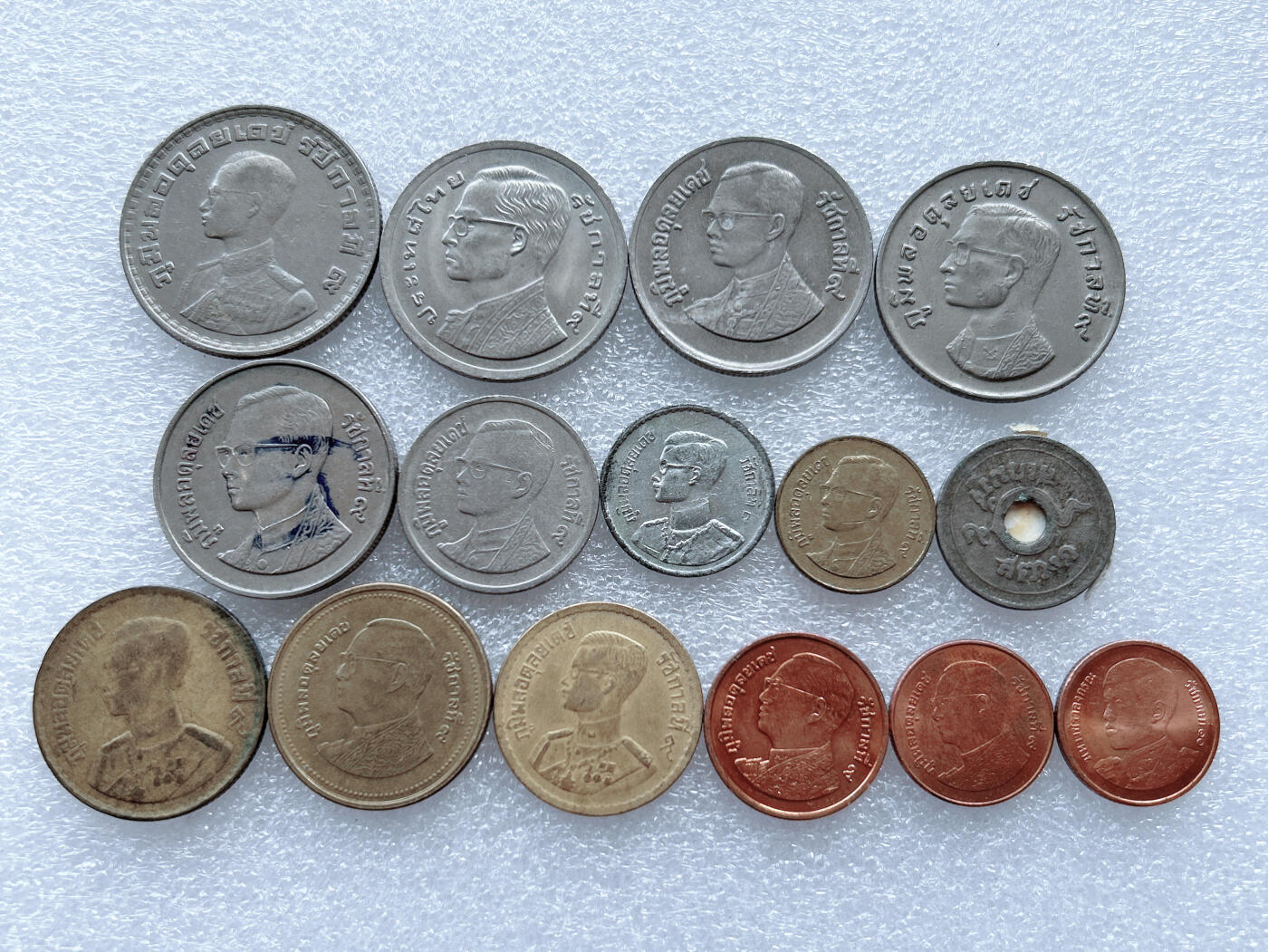 第一海外回流一元起拍收藏 散集专场. 第143期 泰国硬币15枚 无重复