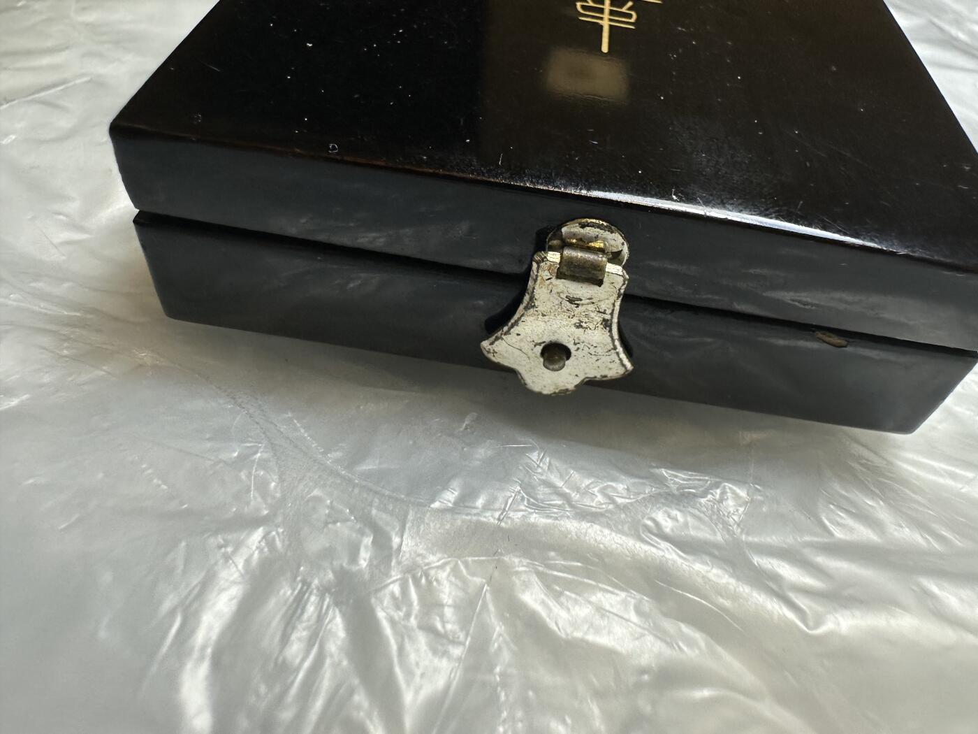 世界 精品章 极美品！六等瑞宝章，原盒带略
