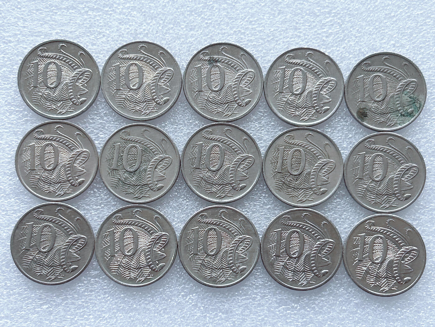 第一海外回流一元起拍收藏 散集专场. 第143期 澳大利亚10分 15枚