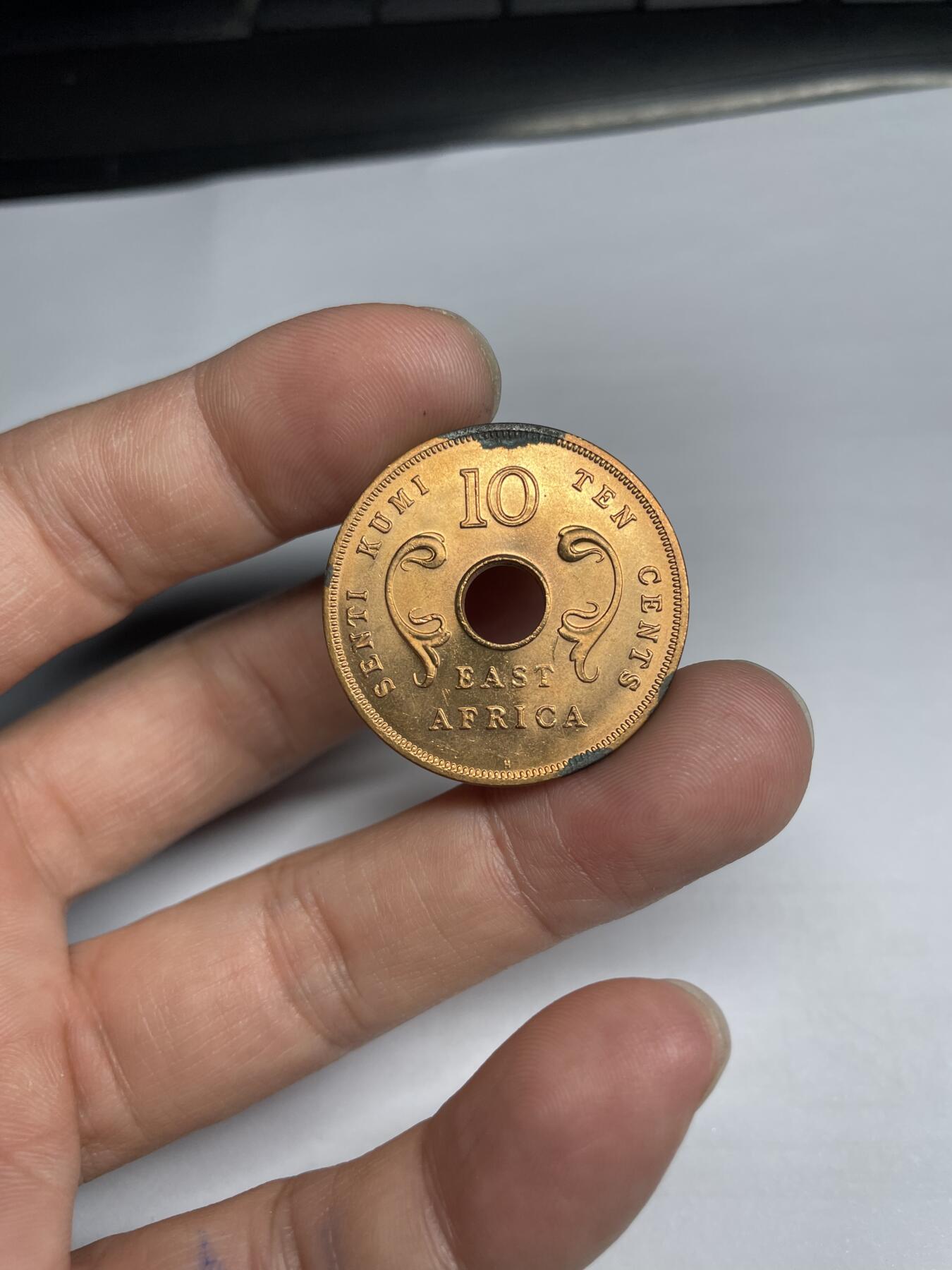 每日一拍，2024年集古藏今外币拍卖第十八期-第4场—（总第174拍），可以寄存60天，满160元包邮。 1964年东非10分
