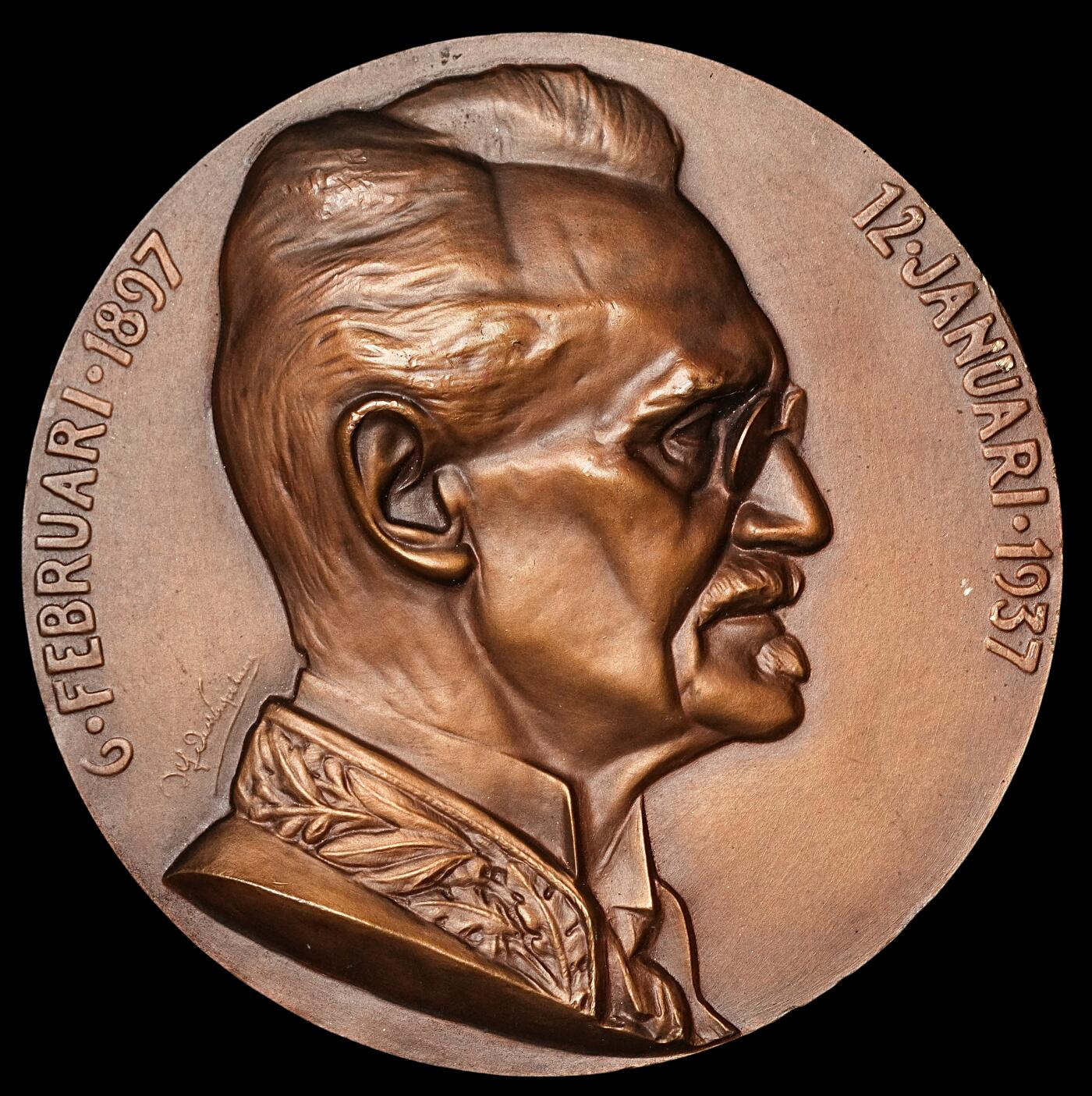 修遠堂世界钱币第四十八期 全场包邮 1937年比利时人物纪念大铜章 60mm，93g