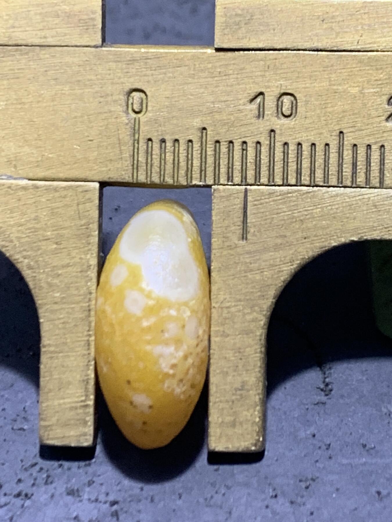 放福利！精美金沙鸡油黄8字天眼纹阿拉善玛瑙原石一颗