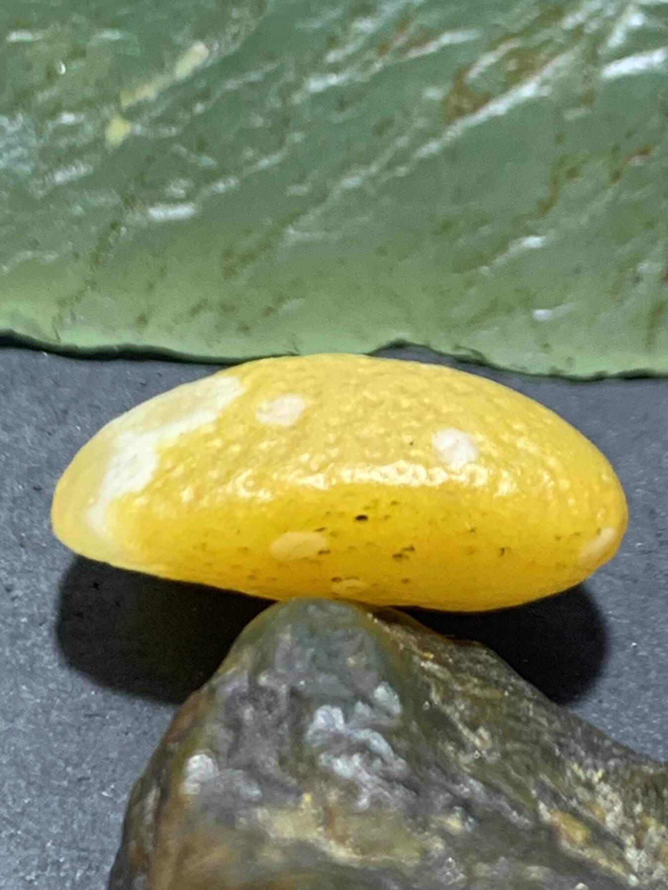 放福利！精美金沙鸡油黄8字天眼纹阿拉善玛瑙原石一颗