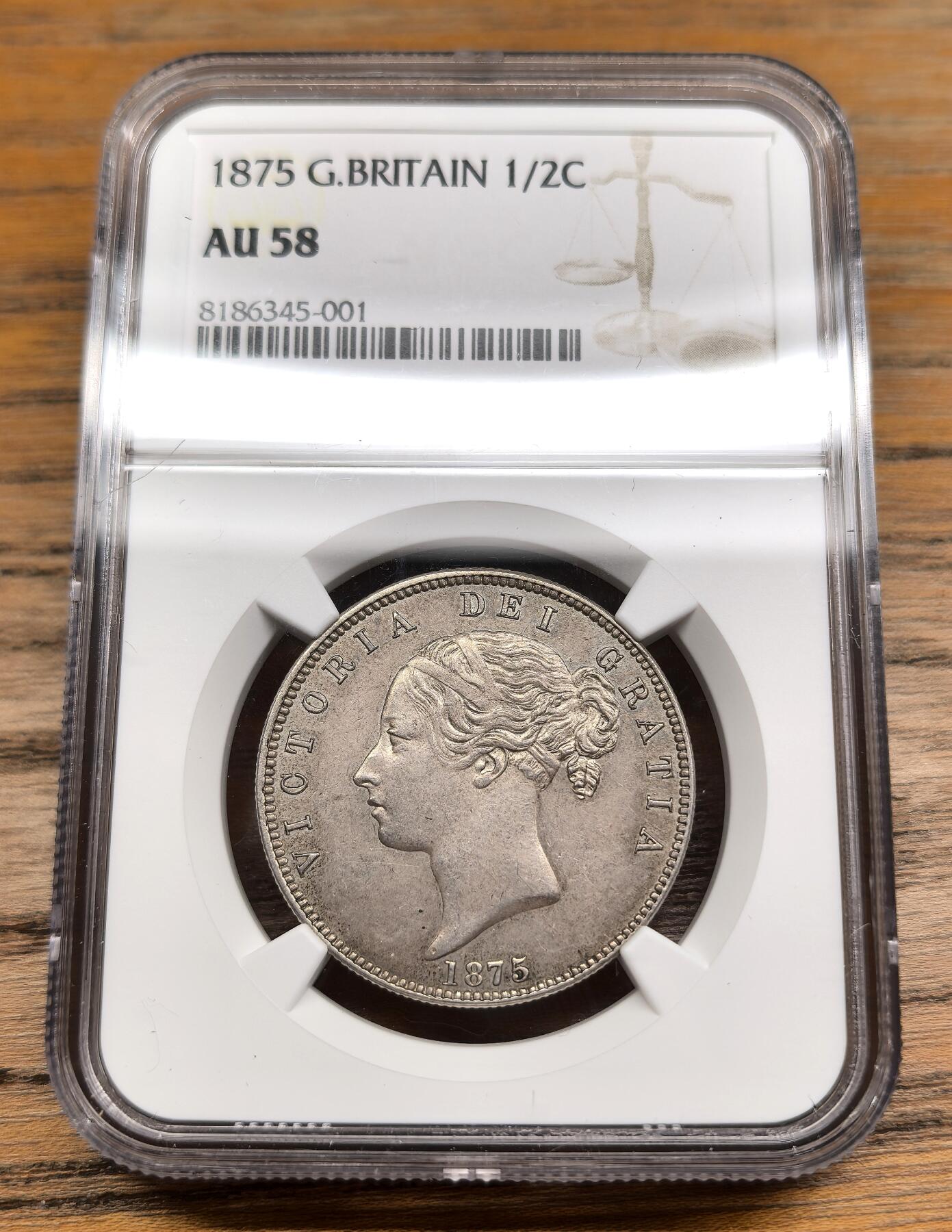 凡希社世界钱币微拍第二百九十一期 1875英国小维青年头像1/2克朗NGC-AU58，灰彩，细节相当出色。(视频参考)