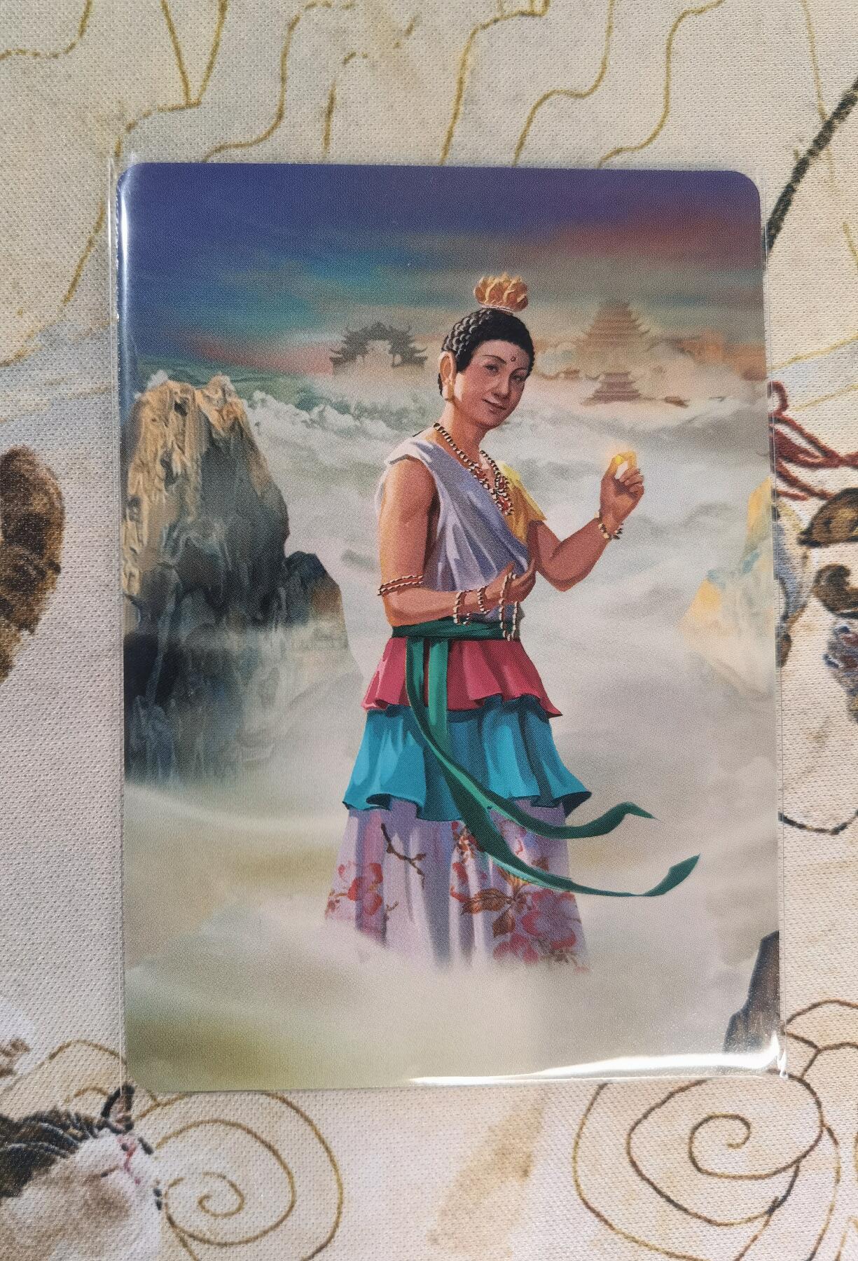 奇趣收藏卡牌拍卖第4场（全场包邮-惜秦皇汉武，略输文采；唐宗宋祖，稍逊风骚。一代天骄，成吉思汗，只识弯弓射大雕） 央视83版西游记四十周年纪念卡-四菩萨共4张，正面粗闪反面普卡63*88mm