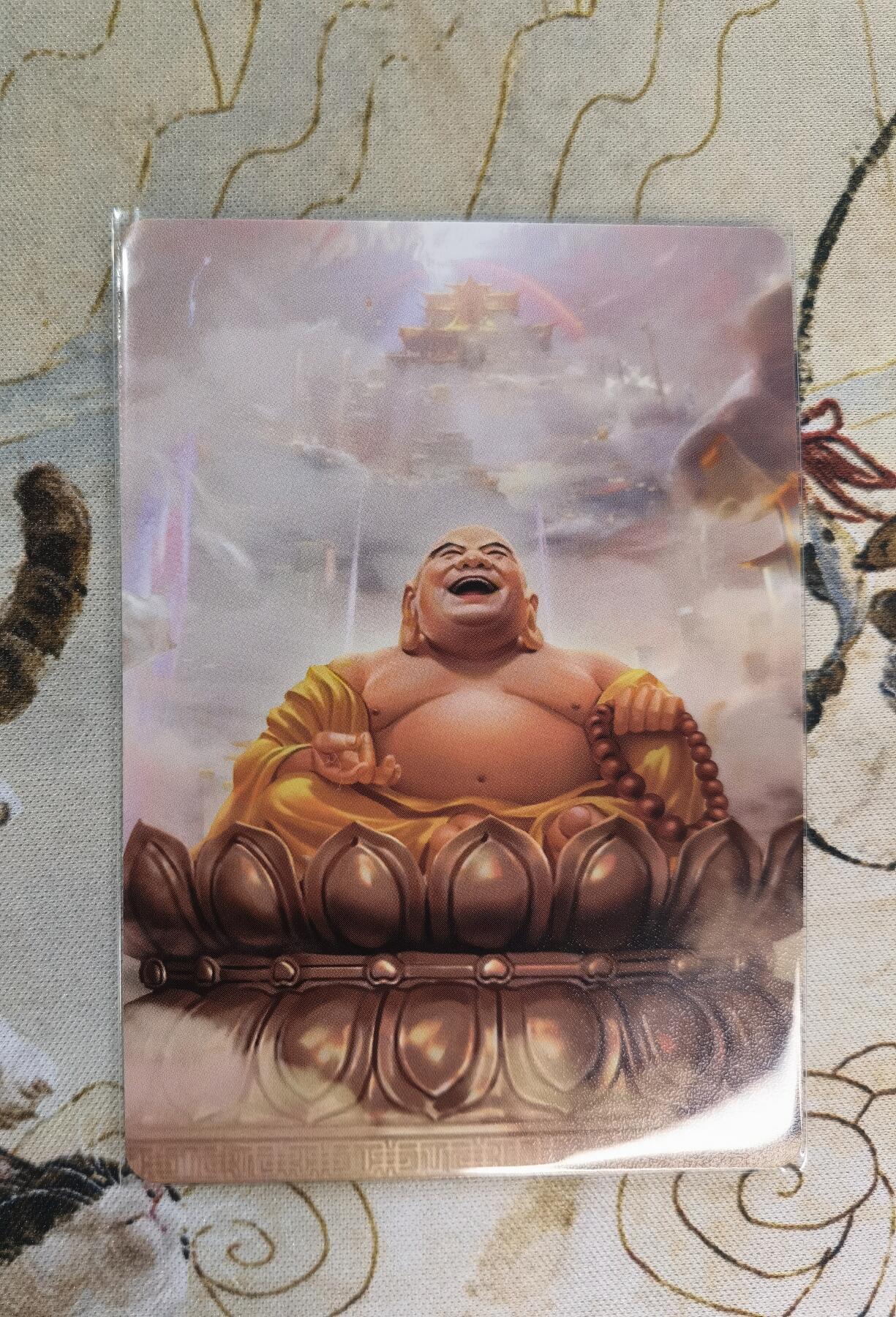 奇趣收藏卡牌拍卖第4场（全场包邮-惜秦皇汉武，略输文采；唐宗宋祖，稍逊风骚。一代天骄，成吉思汗，只识弯弓射大雕） 央视83版西游记四十周年纪念卡-如来+弥勒佛共2张，正面粗闪反面普卡63*88mm