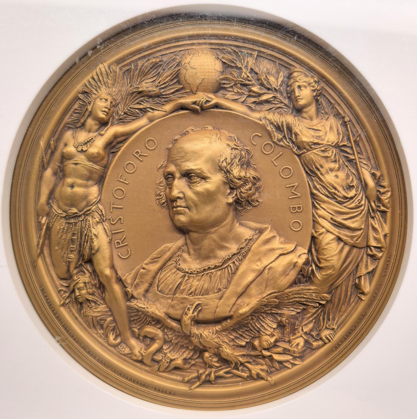 凡希社世界钱币微拍第二百九十一期 罕！1892原铸哥伦布发现美洲大陆400周年102mm镀金大铜章 ，含铜89.62%金10.18% ，名家Ludovico Pogliaghi设计，Angelo Cappuccio雕刻，N唯一最高分，结合了艺术、历史和收藏属性的顶级名章！(视频参考)