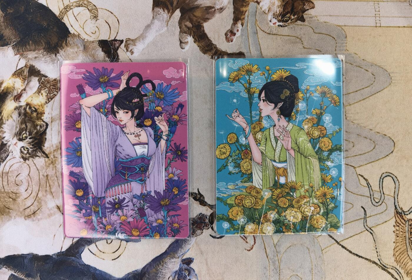 奇趣收藏卡牌拍卖第4场（全场包邮-惜秦皇汉武，略输文采；唐宗宋祖，稍逊风骚。一代天骄，成吉思汗，只识弯弓射大雕） 小花瓣药香2肤感卡紫菀+蒲公英+丹参+白术各1张63*88mm