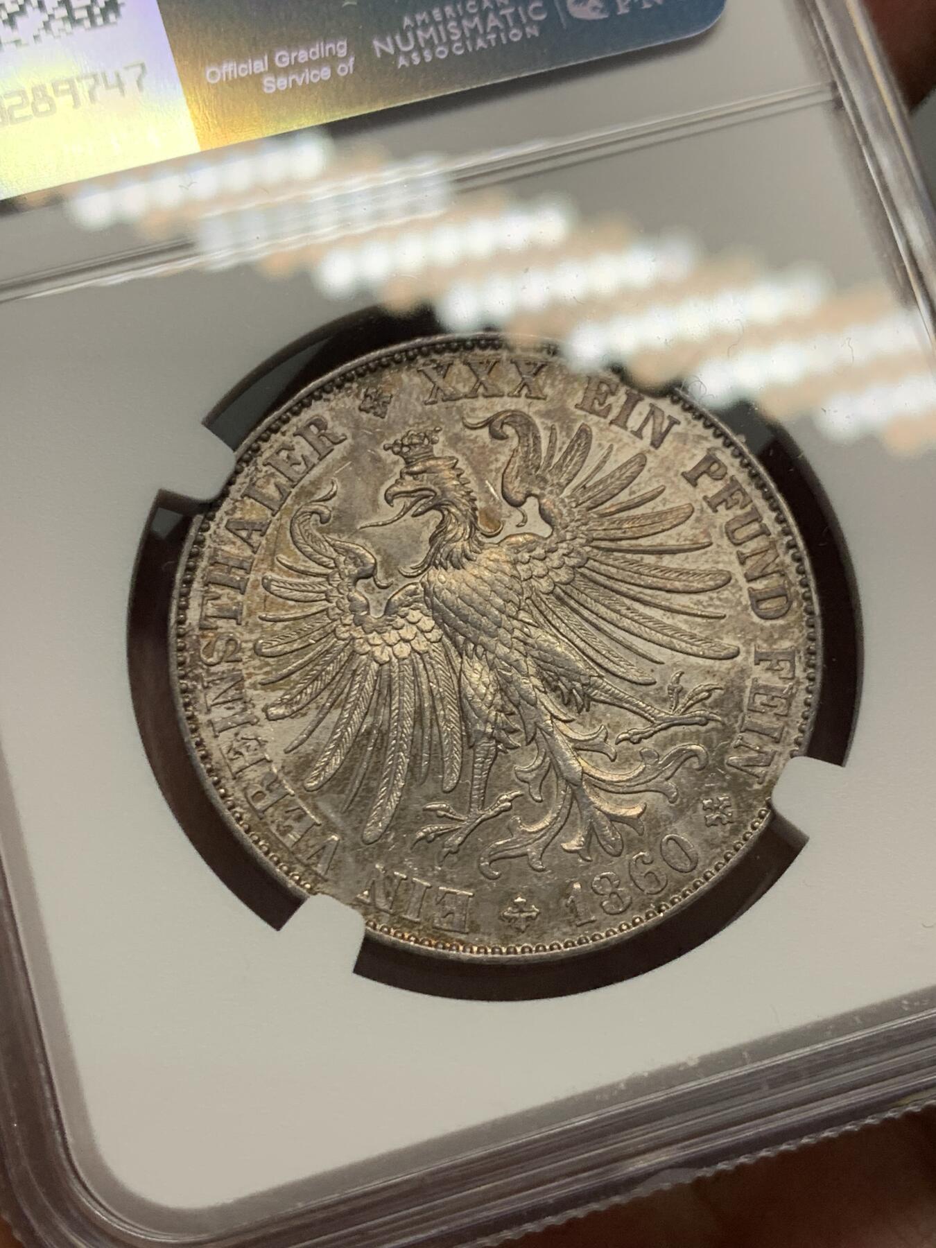 《竞宝斋》第331场 周日，周一 2场连拍 （全场包邮） NGC AU58 德国1860年法兰克福少女五彩流通1泰勒 个人感觉低评了