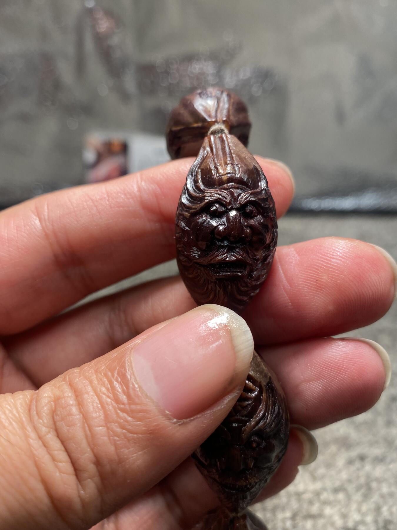 苏工核雕手工文化捡漏价 福利苏工核雕，纯手工天然紫核全紫核魔道钟馗，个性立体非市场通货，尺寸2。0x3.2喜欢的来