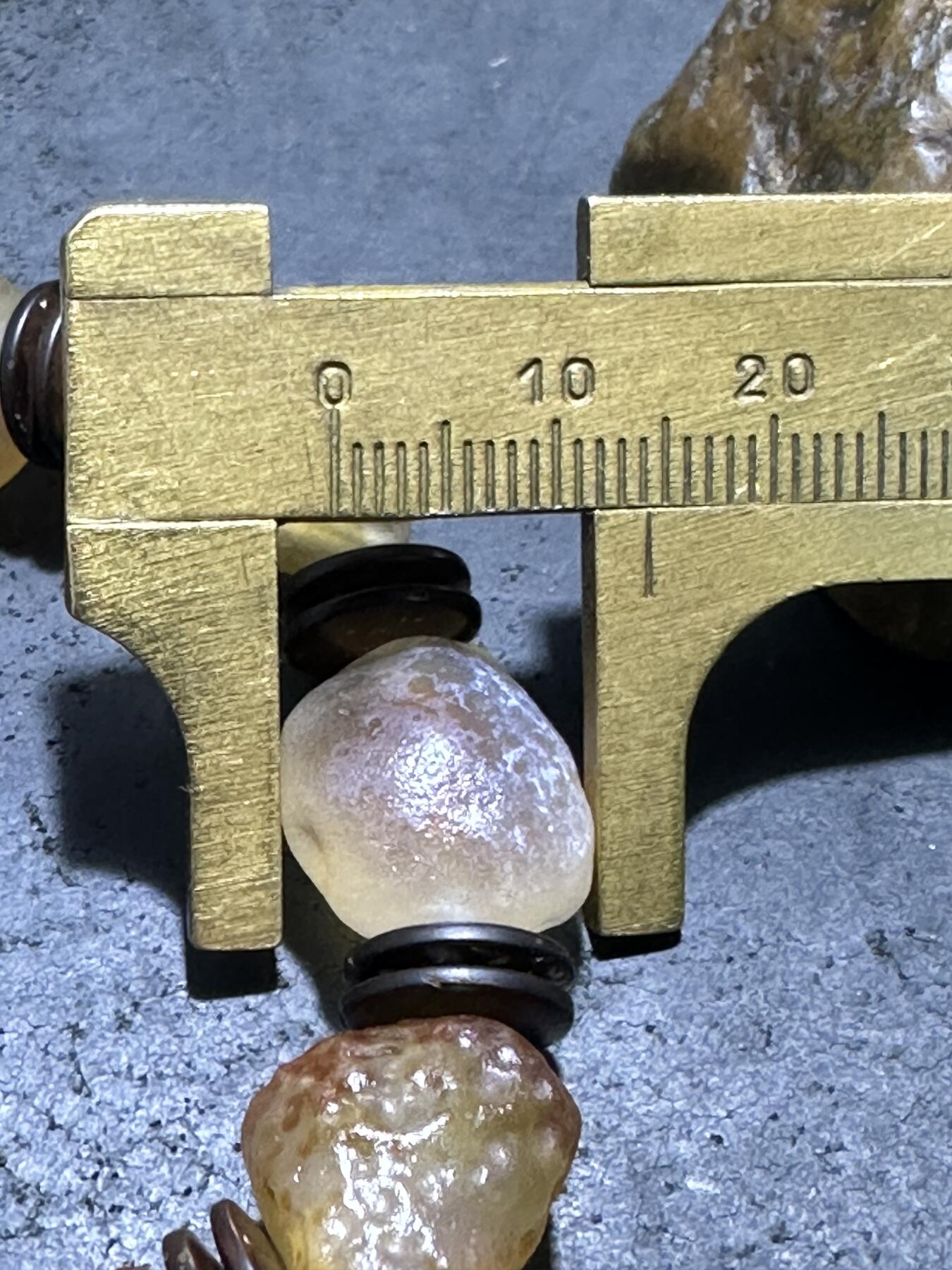 放一条福利！精美天然阿拉善戈壁糖心玛瑙原石手串一条 放一条福利！精美天然阿拉善戈壁糖心玛瑙原石手串一条