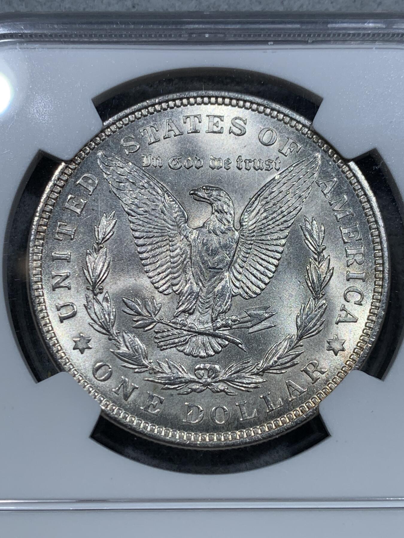 《竞宝斋》第331场 周日，周一 2场连拍 （全场包邮） NGC MS65 美国1921年摩根银币，漂亮包浆，光度很好。