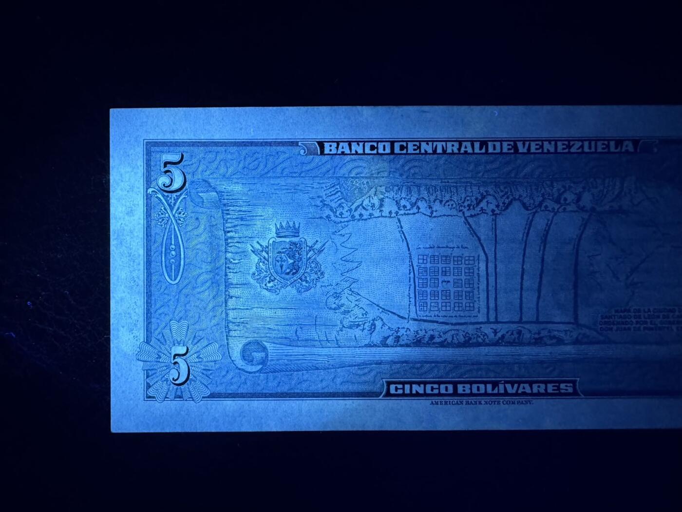 收藏联盟Quantum Auction 第394期拍卖  委瑞内拉1966年5玻利瓦尔纪念钞 品相AU 号码无4