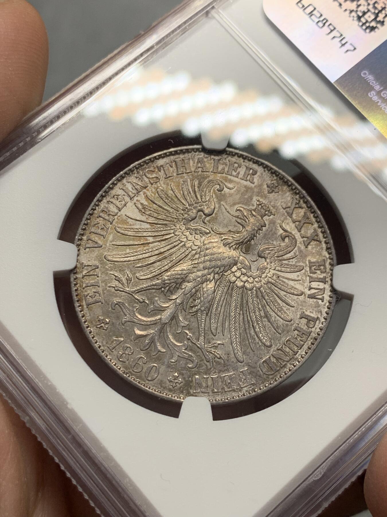 《竞宝斋》第331场 周日，周一 2场连拍 （全场包邮） NGC AU58 德国1860年法兰克福少女五彩流通1泰勒 个人感觉低评了