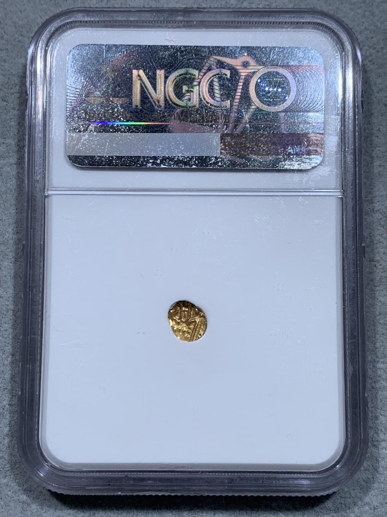 《竞宝斋》第332场 周日，周一 2场连拍 （全场包邮） NGC MS64 印度1600-1750年范海姆·科钦1法纳玛金币 0.36克 高分