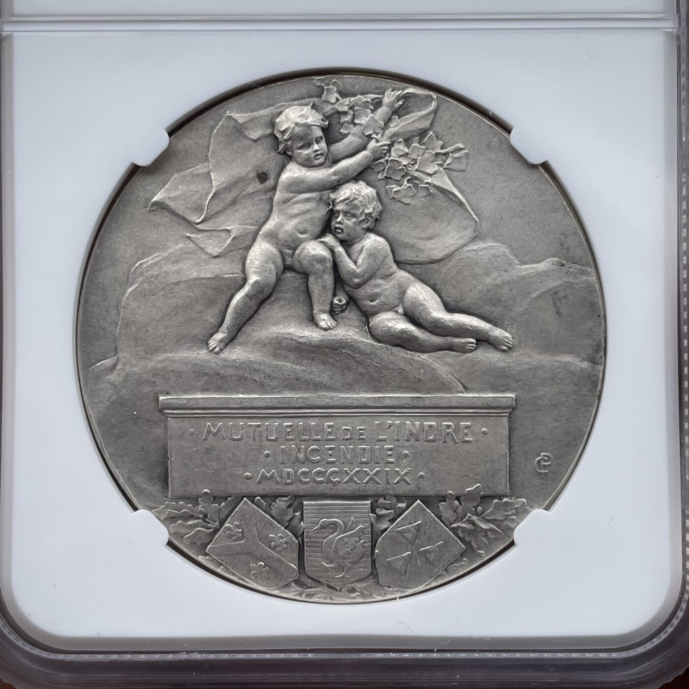 「木头集藏」章牌精品专场！ CH.Pillet～法国工业火灾保险银章 MS63  ，直径：41 mm，名家作品，双面设计。