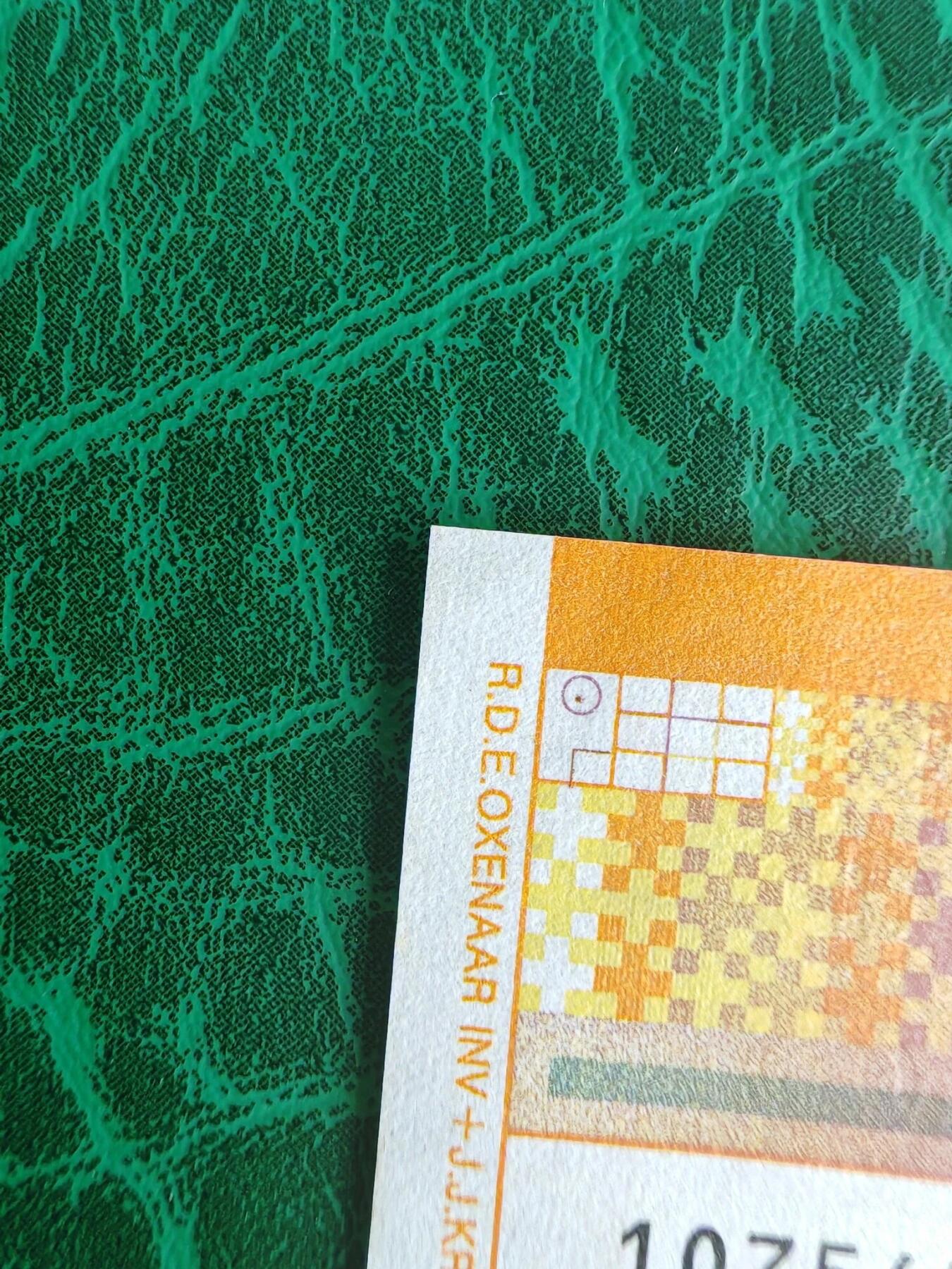 荷兰纸币 1982年 50盾 向日葵 近全新  四角尖 轻微折痕