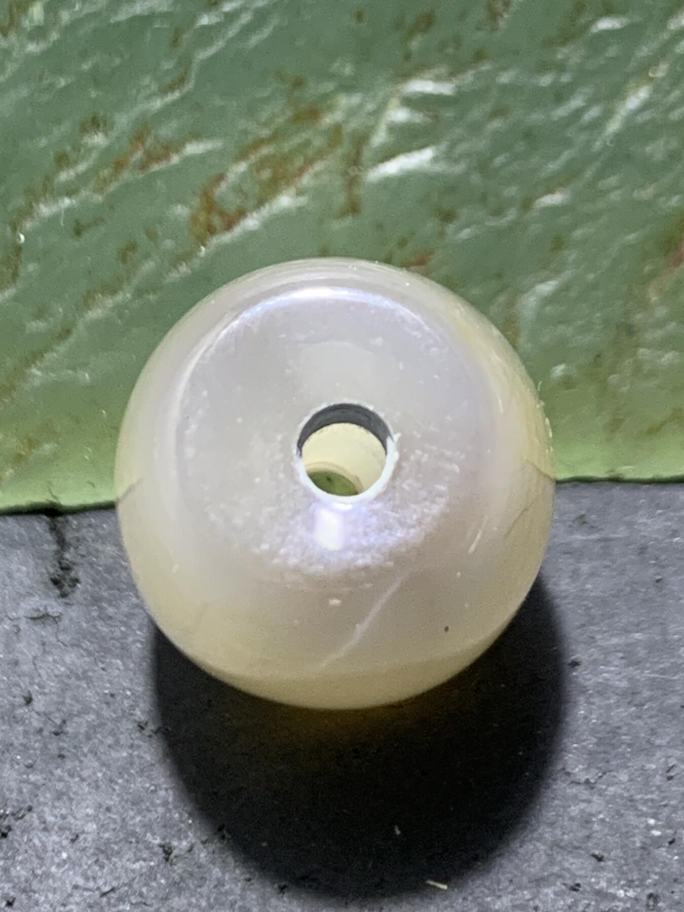 精美高玉化荔枝冻缠丝玛瑙随形桶珠一颗