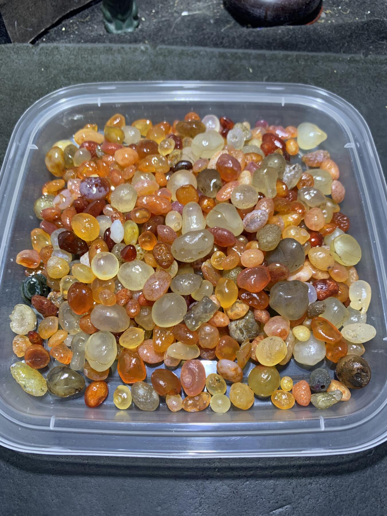精美阿拉善300g小糖果玛瑙原石一组，