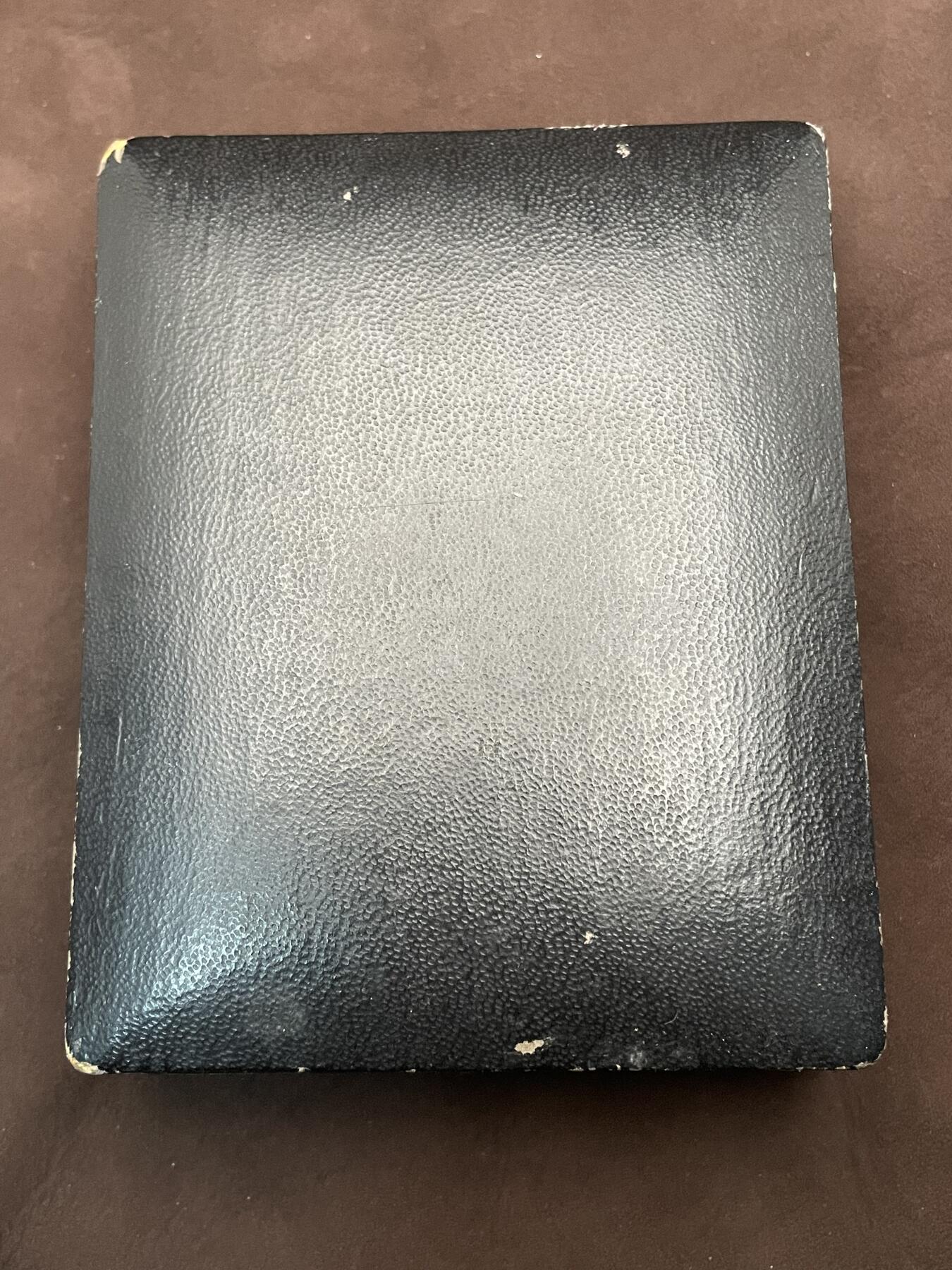 「木头集藏」章牌精品专场！ ST.GALLEN～1904年瑞士圣加伦射击节大银章 MS 63，尺寸：45×63 mm，带有功能完好原盒，品相很不错。