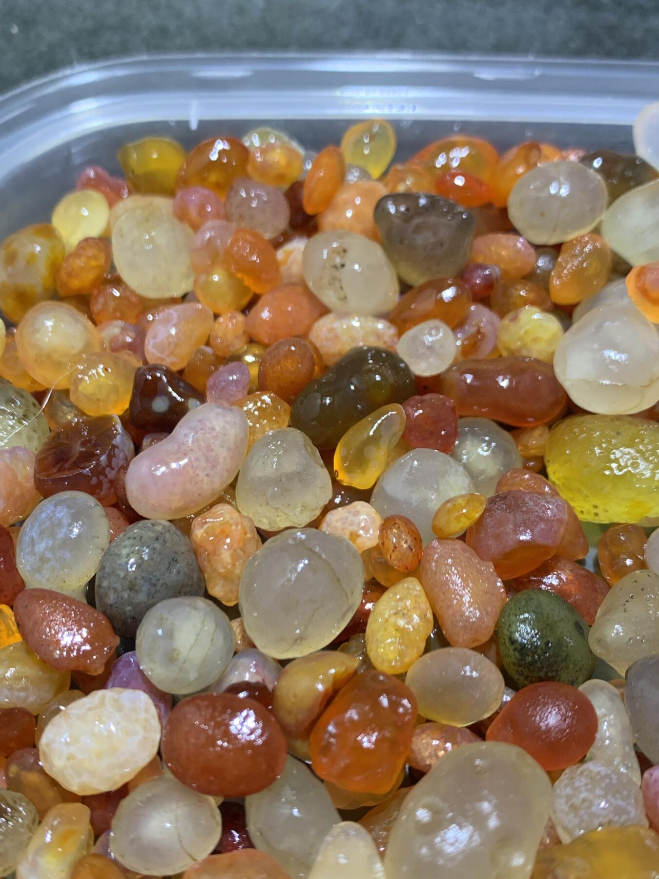 精美阿拉善300g小糖果玛瑙原石一组，