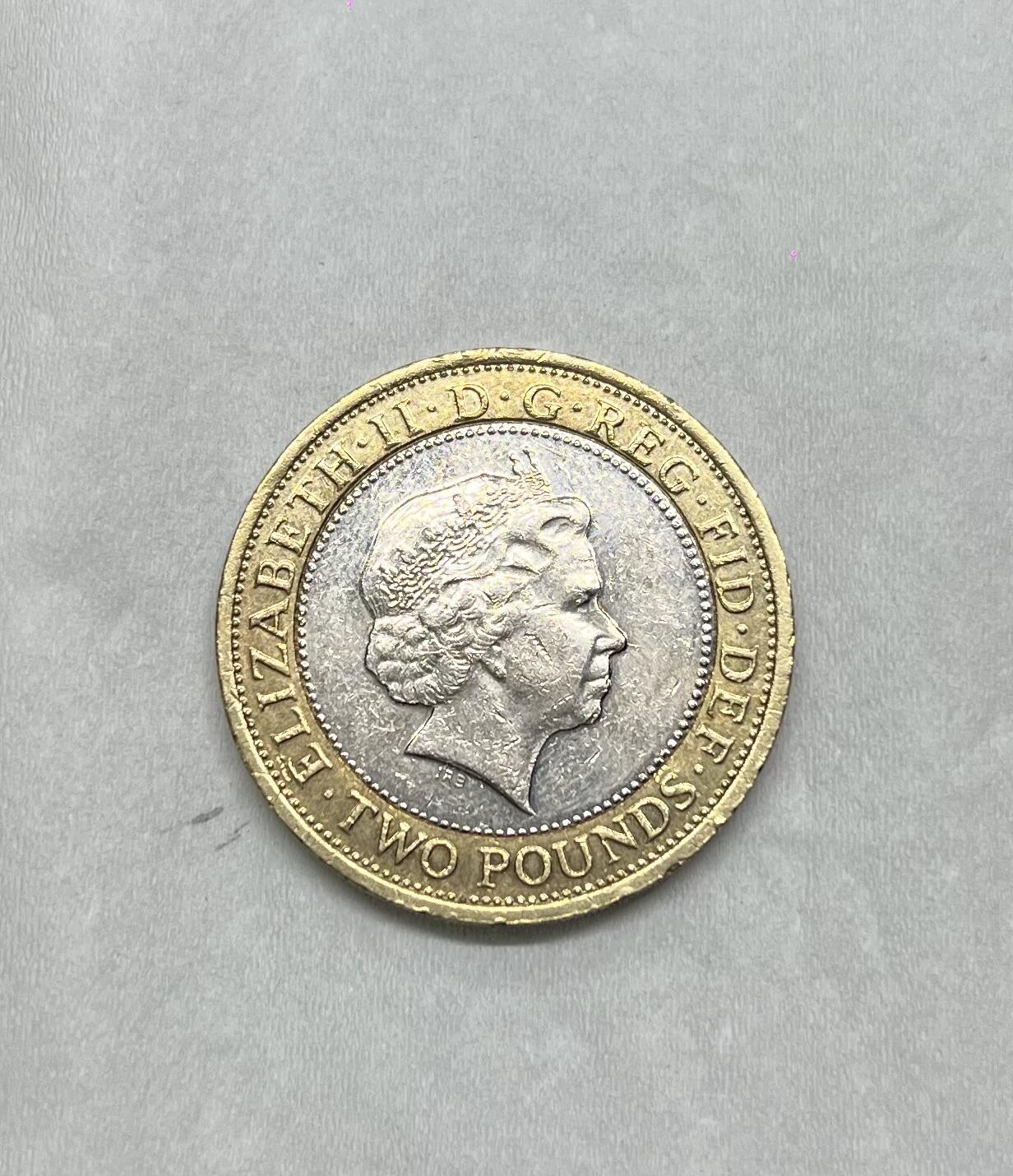 英国2英镑双金属纪念币，纪念伦敦地铁开通200周年 英国2英镑双金属纪念币，纪念伦敦地铁开通200周年