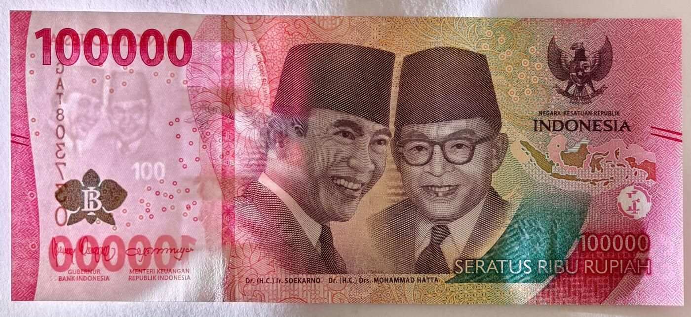 紫瑗钱币——第469期——纸币场 印度尼西亚 2022年 苏加诺和穆罕默德·哈达 100000卢比 UNC