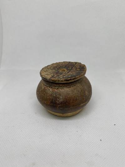 老窑盖罐，尺寸4.7*6.1厘米，品相如图，200包快递 - 老窑盖罐，尺寸4.7*6.1厘米，品相如图，200包快递