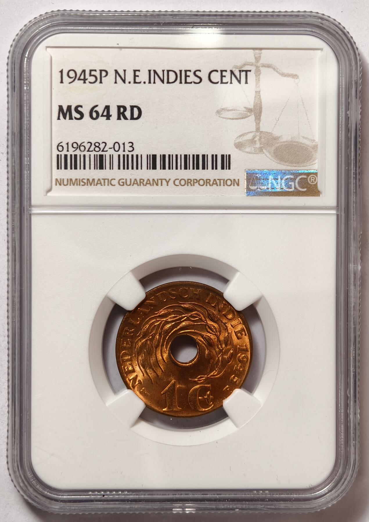 紫瑗钱币——第466期 荷属东印度 1945年 P版 1分 中孔 NGC MS64 RD