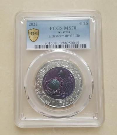【币将精彩】世界钱币拍卖（2025-7-30） - PCGS70奥地利2022年外星生命银铌双金属纪念币  面值:25元，重量15.5 克，直径34 毫米，发行65000枚，评级币带证书包装。