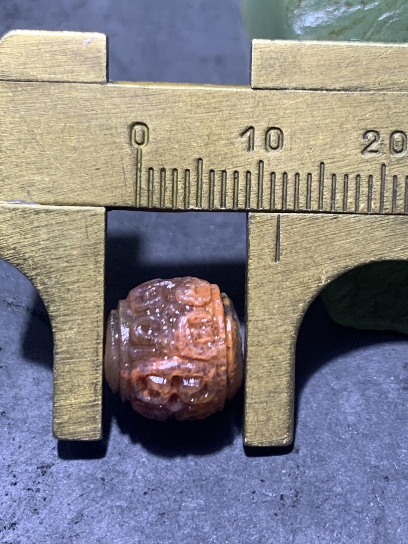 精美高玉化冰飘战国红玛瑙手工雕刻随形回纹珠一颗