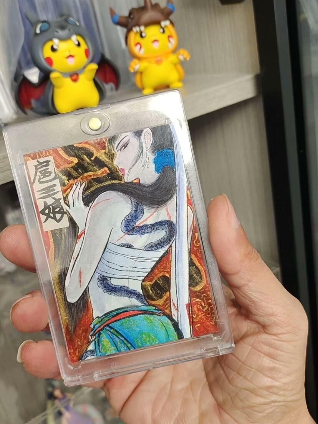 冬至到来，热辣滚烫，卡游三国精画专场预热中，一大波即将来袭 权迎东暗黑三娘超级大蟒蛇手绘，蛇年必备
