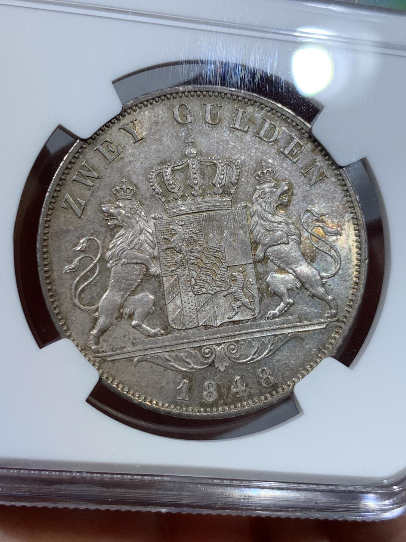《竞宝斋》第333场 周日，周一 2场连拍 （全场包邮） 亚军分 NGC MS64 德国 1848年 巴伐利亚 马克西米利安二世 双狮盾徽2古尔登大银币 炫光可藏