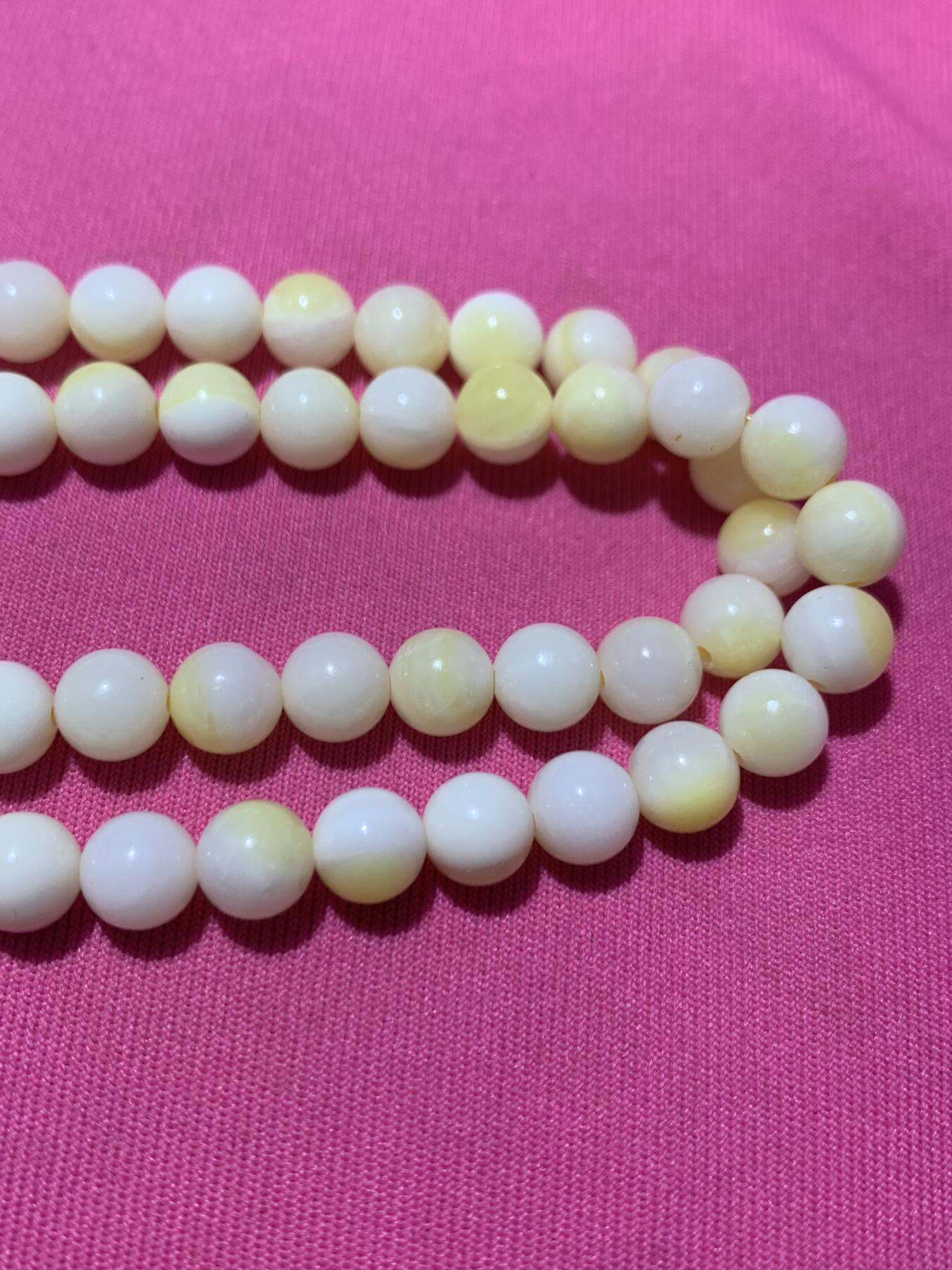 深海奶白半黄贝化玉108手串一条