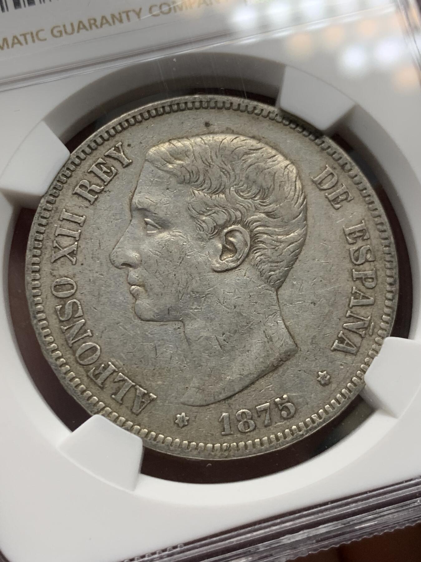 《竞宝斋》第334场 周日，周一 2场连拍 （全场包邮） NGC XF 西班牙1875年 阿方索十二世 5比塞塔双柱大银币