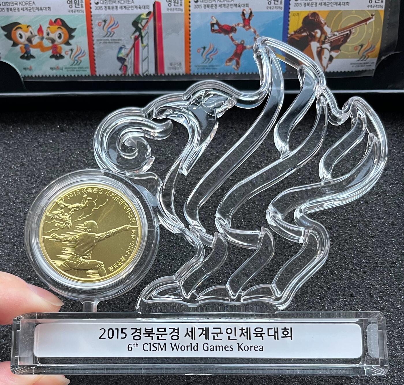 哈萨克斯坦、韩国套币、精制套币、各种纪念币/纪念银币、铜章，朝鲜常平母钱、户大当百、朝鲜花钱，维尔京群岛/伯利兹金币，缅甸孔雀银币、香港站洋一元银币等。彼得堡世界钱币勋章拍卖第115期