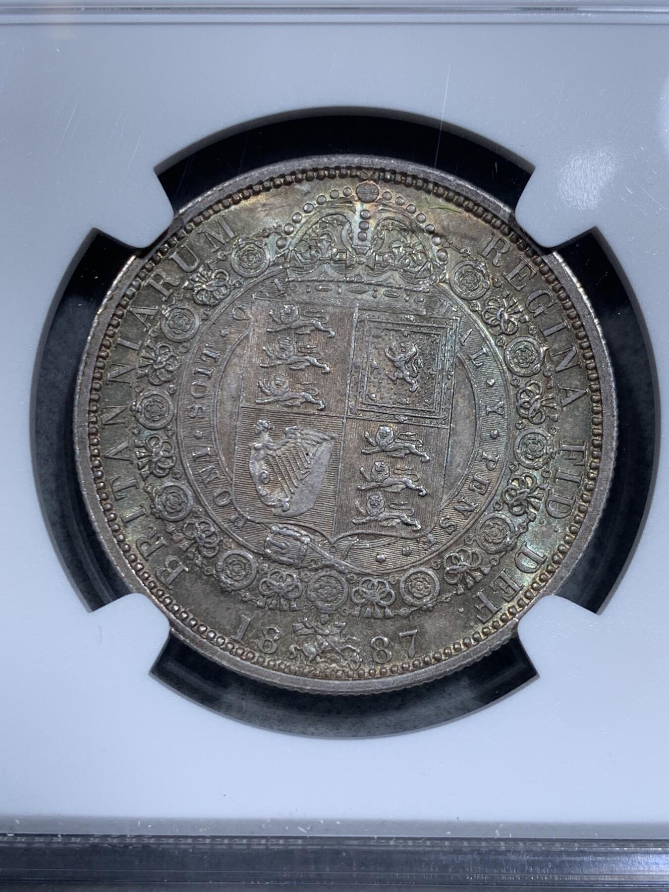 《竞宝斋》第334场 周日，周一 2场连拍 （全场包邮） NGC MS63 英国1887年维多利亚高冠半克朗银币 币面丝滑，车轮转光，淡五彩包浆