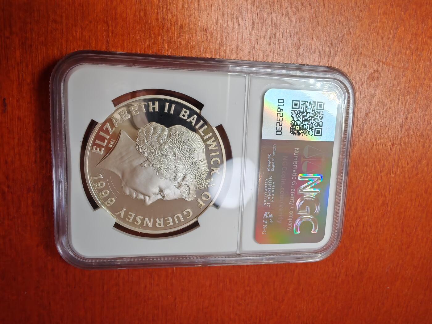 长老汇龙年精选第三十二场拍卖 1999根西丘吉尔5镑精制银币，NGC PF69UC