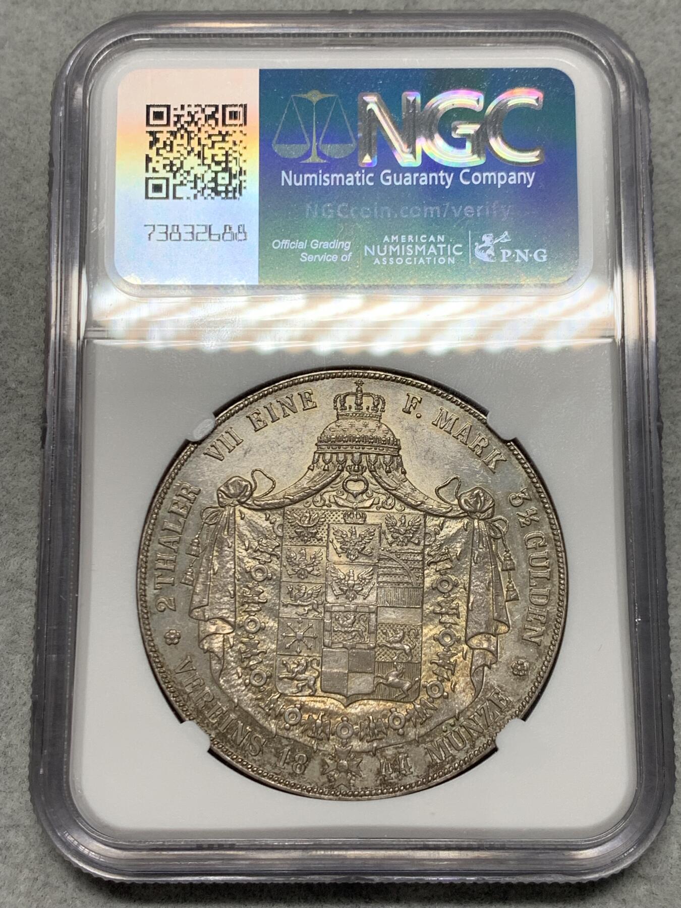 《竞宝斋》第334场 周日，周一 2场连拍 （全场包邮） 冠军分 NGC MS63 德国 普鲁士1844年 威廉四世 2泰勒银币 37克的大银币 双面黑彩包浆 经典的普鲁士大窗帘纹章 状态极好
