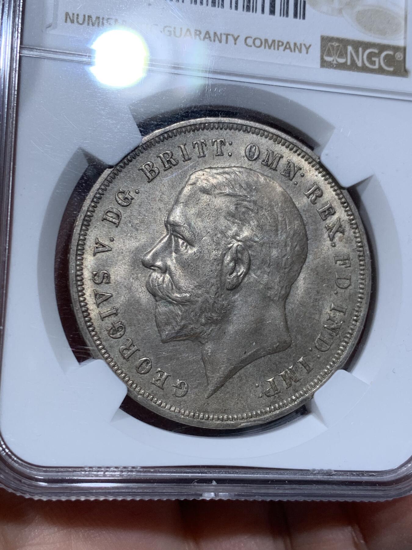 《竞宝斋》第334场 周日，周一 2场连拍 （全场包邮） NGC MS64 英国1935年乔治五世木马剑克朗银币 英系经典品种