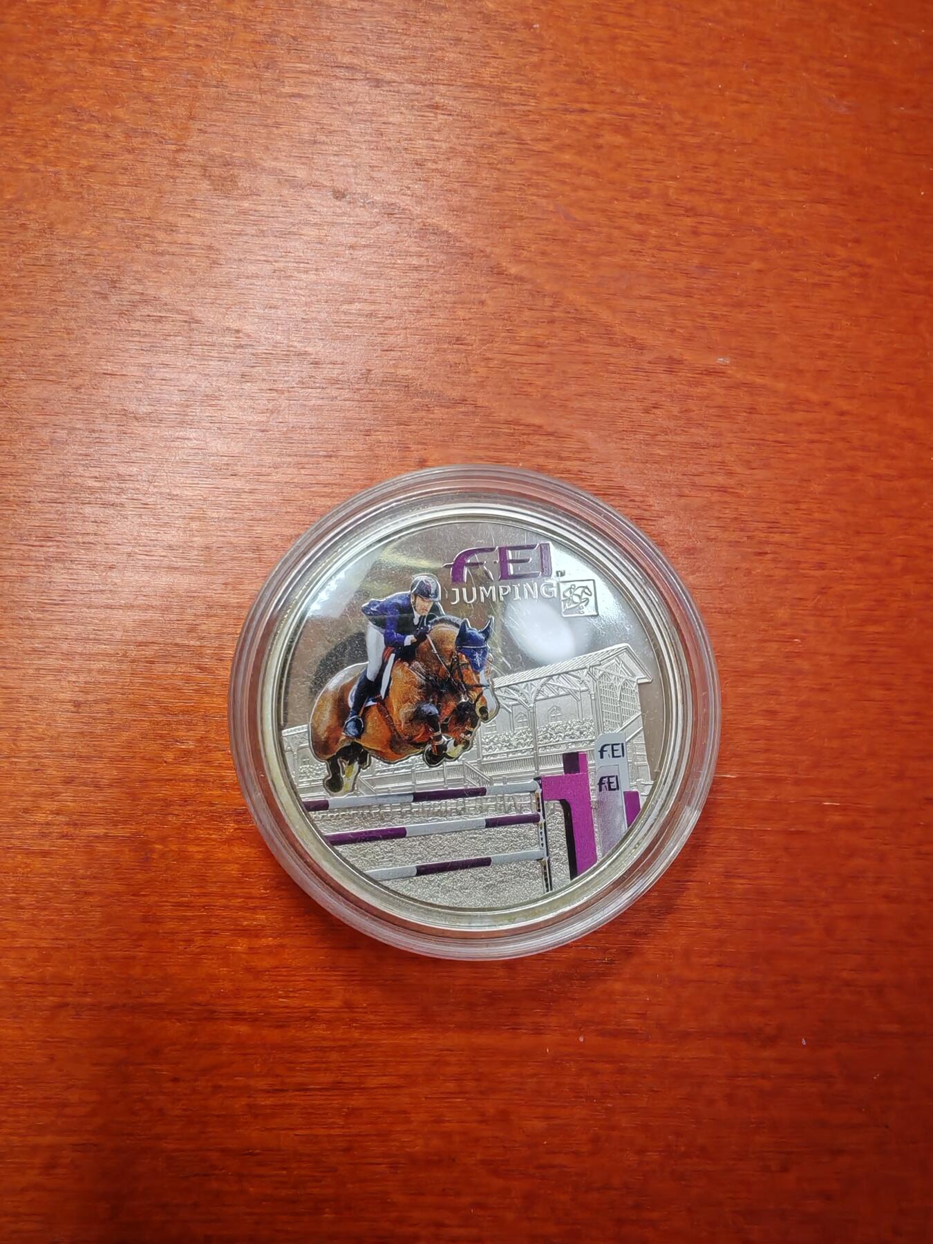 长老汇龙年精选第三十二场拍卖 2013安道尔马术5第纳尔彩色银币，2000枚