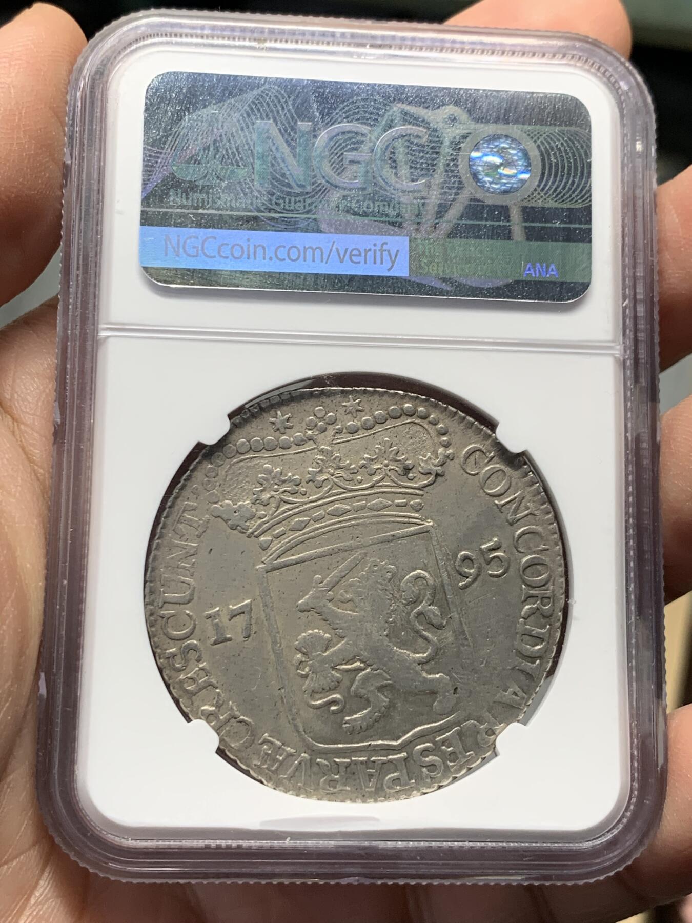《竞宝斋》第334场 周日，周一 2场连拍 （全场包邮） NGC XFD 荷兰共和国1795年 泽兰省1杜卡特大银币 少见严评未洗