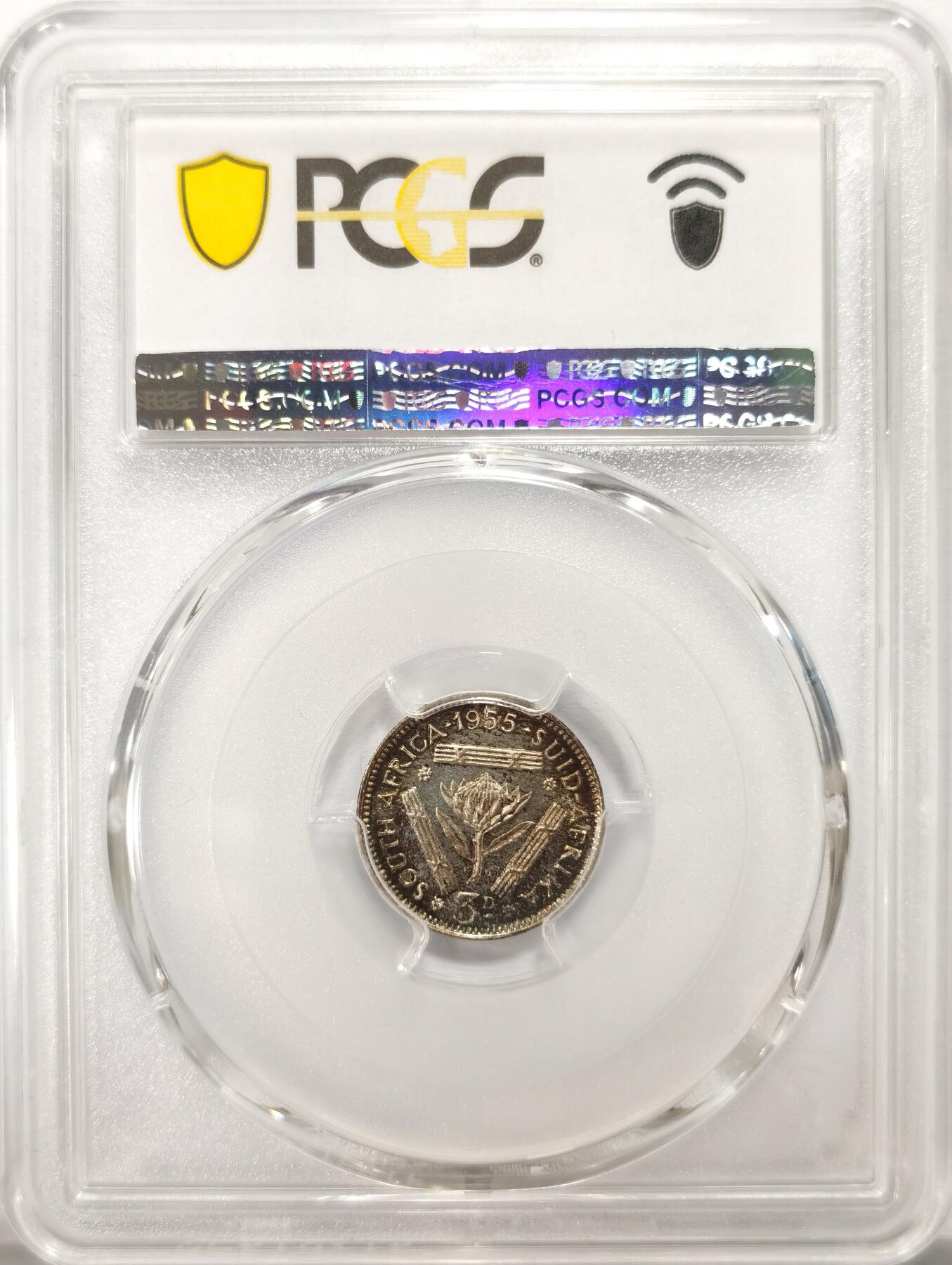 博洋堂世界钱币拍卖第102期（全场包邮） PCGS PR67 英属南非1955年伊丽莎白二世3便士令银币 绒布五彩 包浆极美 帝王花 极高分
