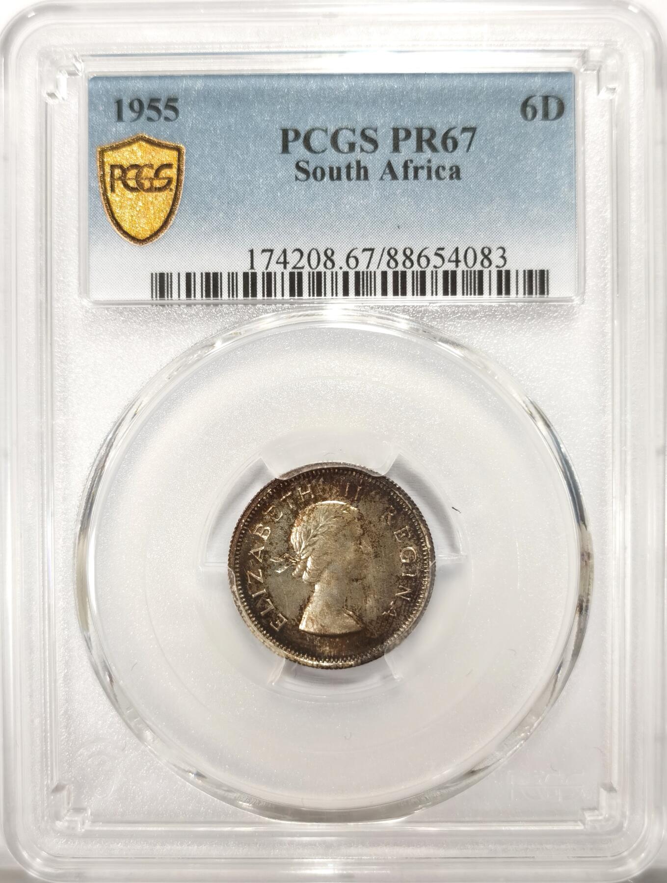 博洋堂世界钱币拍卖第102期（全场包邮） PCGS PR67 英属南非1955年伊丽莎白二世6便士令银币 绒布五彩 包浆极美 帝王花 极高分