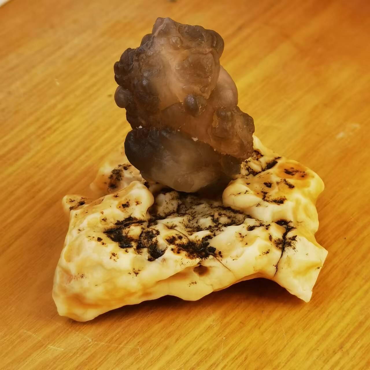沙漠漆奇石