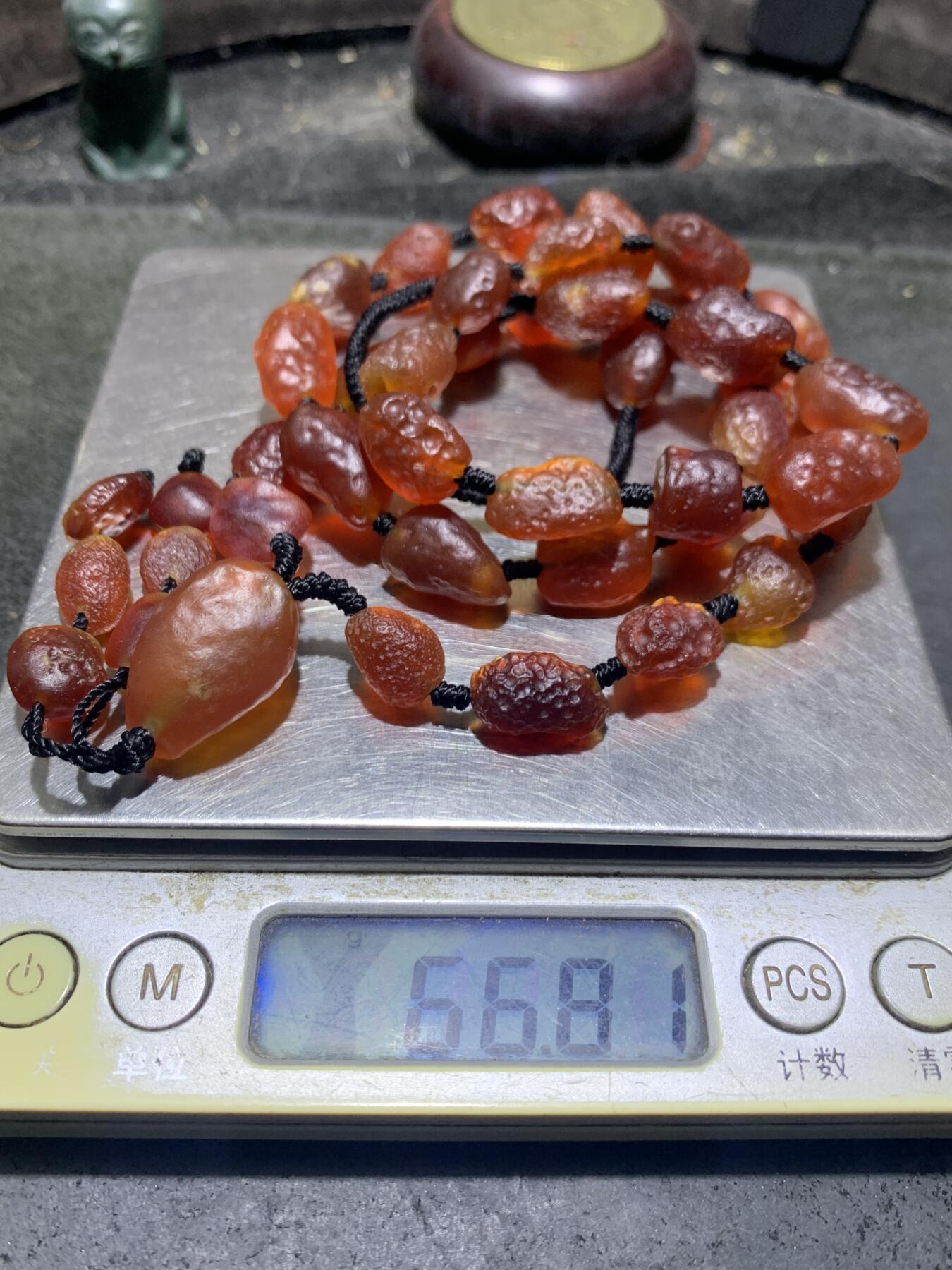精美天然戈壁阿拉善麻皮樱桃红项链一条 ，