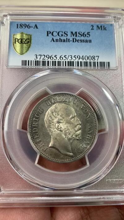 万国钱币拍卖第038期 PCGS MS65 1896年德国安哈尔特-德邵长翅2马克 2马克中的高难小邦品种，单年发行，顶级原味品相。