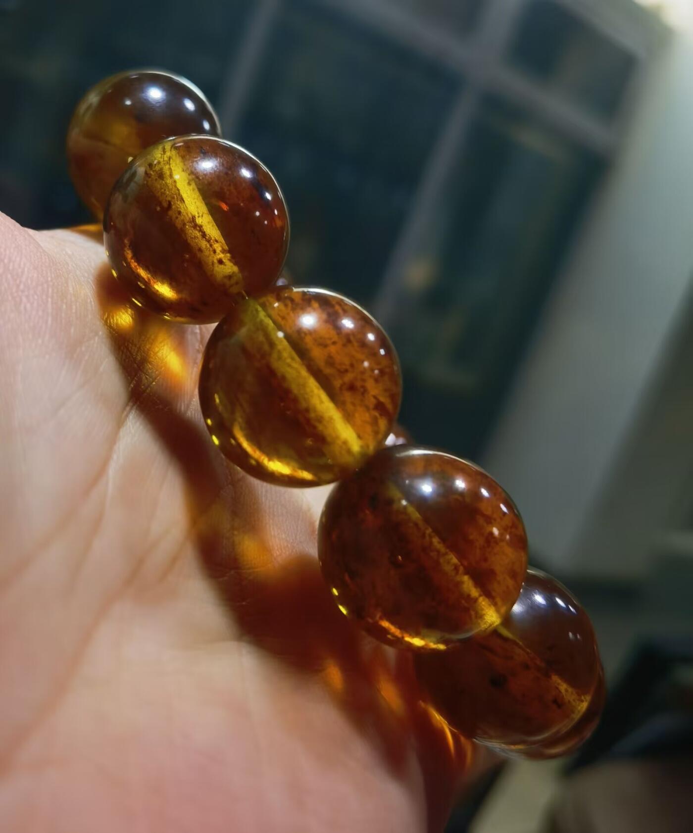 天然琥珀佛珠手串男款内部可见天然火山灰等，全品 尺寸:1.8cm克重:47.9