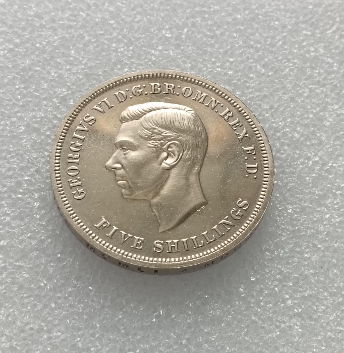 瓶子🏺第170期拍卖会  英国1951年乔治六世马剑克朗币  原盒原证